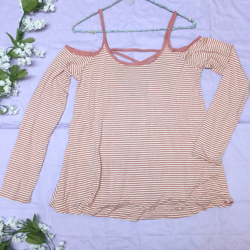 NWT Heart & Hips Striped Cold Shoulder Top